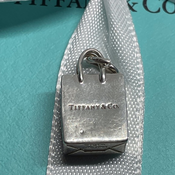 Tiffany & Co. Jewelry - ⭐️final price⭐️Tiffany Shopping Bag Charm